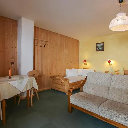 Schoesser Casa de hóspedes 3*